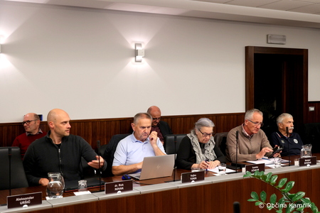 5. izredna seja Občinskega sveta Občine Kamnik  (5)